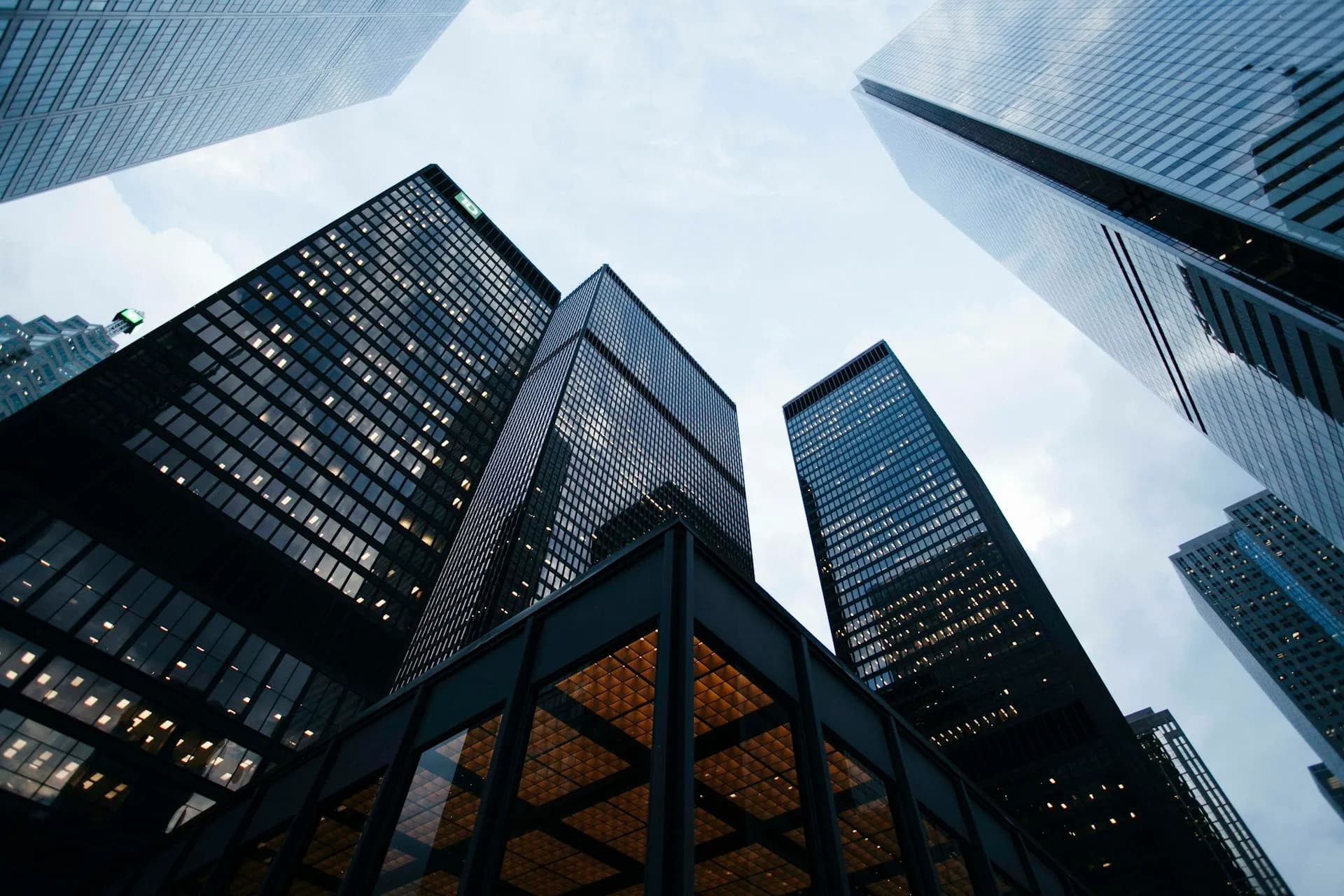 Trusted Intelligence for Critical Decisions